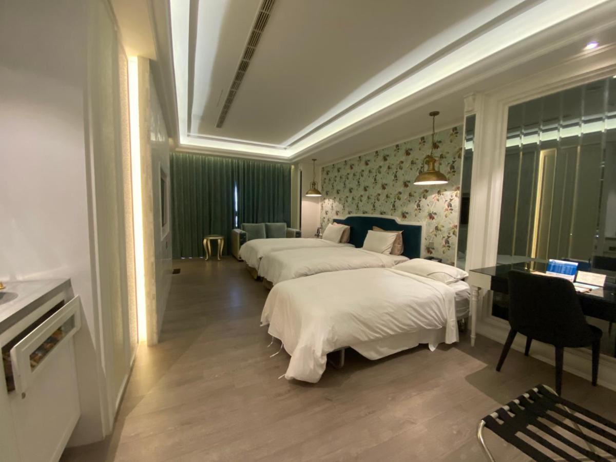 U-Her Hotel Tchaj-čung Exteriér fotografie