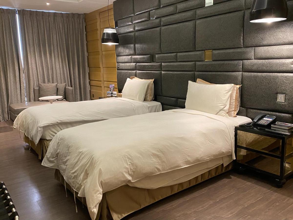 U-Her Hotel Tchaj-čung Exteriér fotografie
