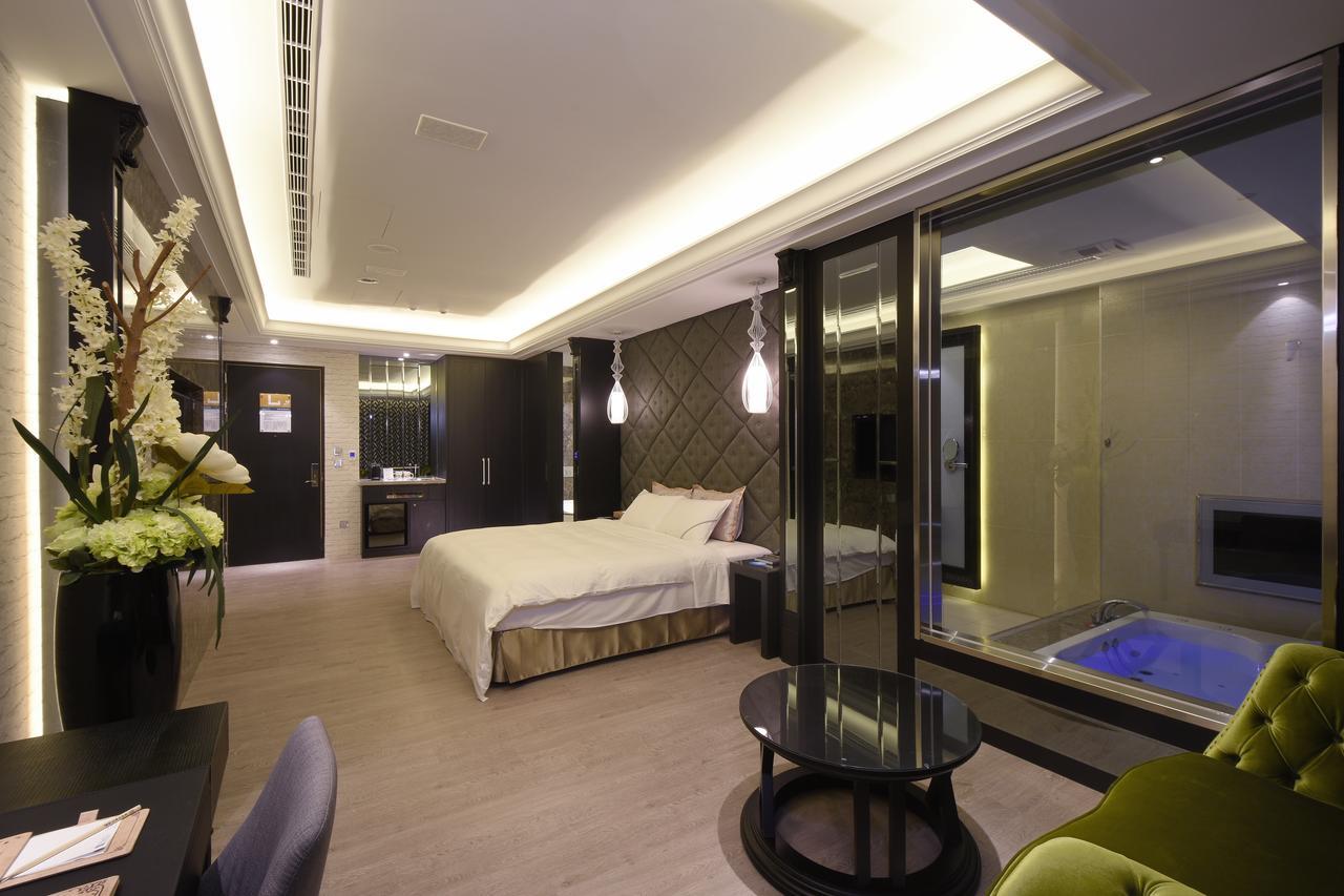 U-Her Hotel Tchaj-čung Exteriér fotografie