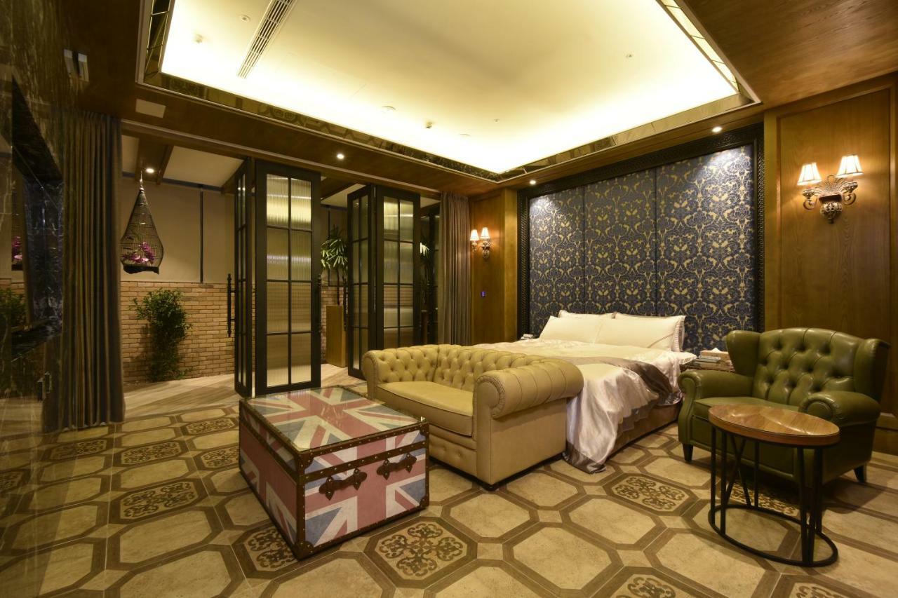 U-Her Hotel Tchaj-čung Exteriér fotografie